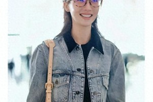 金晨反套路穿搭引热议：开叉裙配骑行裤的时尚哲学
