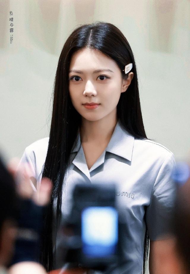 赵今麦活动现场动态图