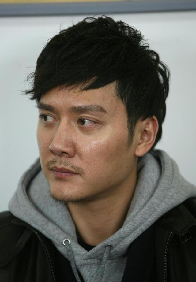 赵丽颖冯绍峰生活对比