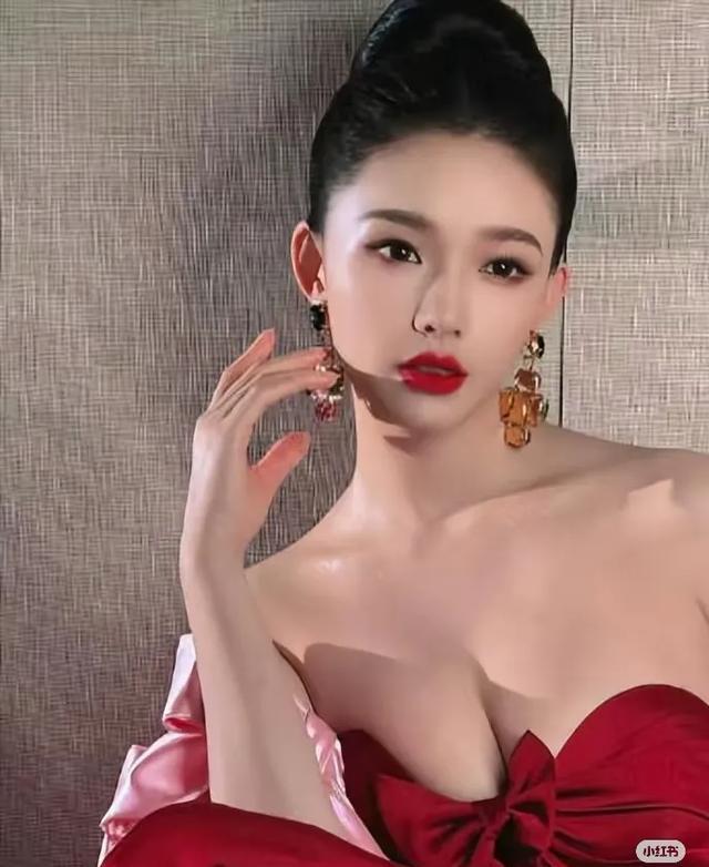 林允《美人鱼》剧照