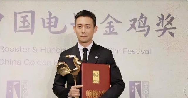 张译在采访中显得紧张
