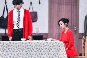 宋亚轩挑战易烊千玺《小红花》片段，演技差距引热议
