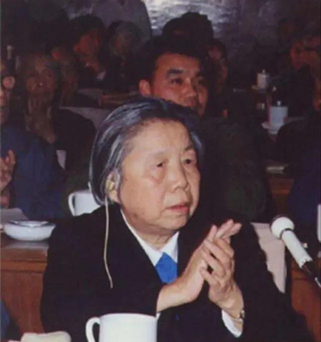 邓颖超晚年
