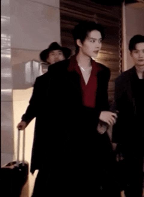 短剧男神F4封面