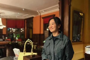 贾玲43岁生日派对亮相 瘦身后时尚自信打破复胖传言